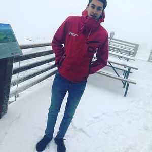 Meet your Posher, Alex